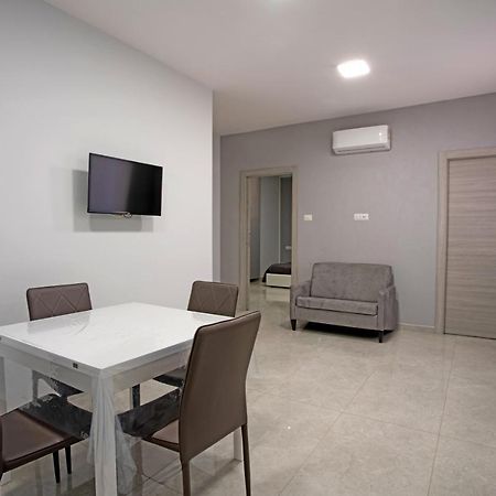 Giovi'S Apartments Castellammare di Stabia Bagian luar foto