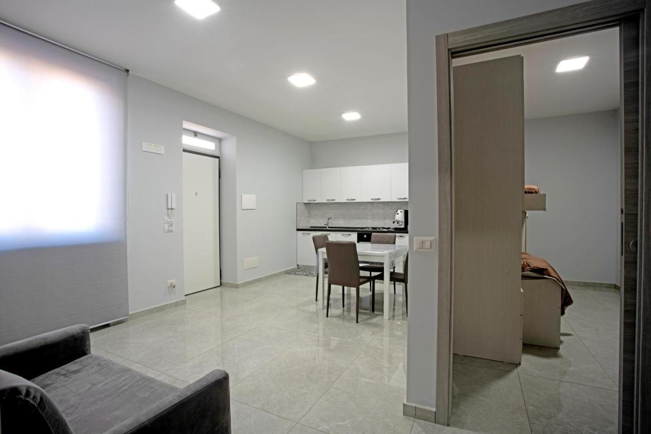 Giovi'S Apartments Castellammare di Stabia Bagian luar foto