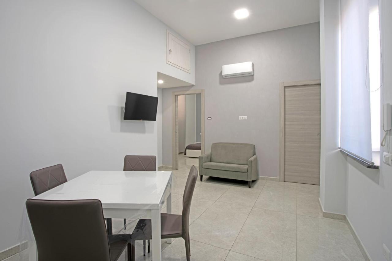 Giovi'S Apartments Castellammare di Stabia Bagian luar foto