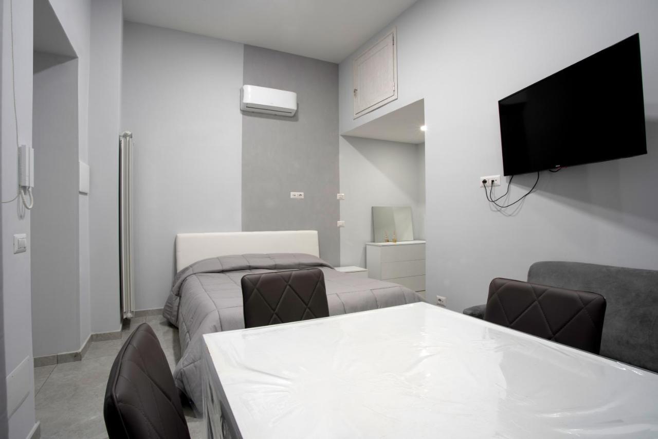 Giovi'S Apartments Castellammare di Stabia Bagian luar foto