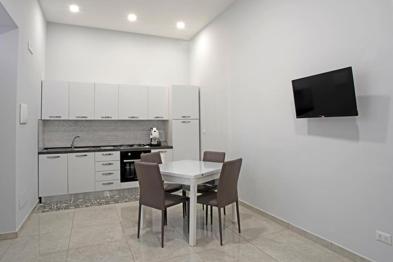 Giovi'S Apartments Castellammare di Stabia Bagian luar foto