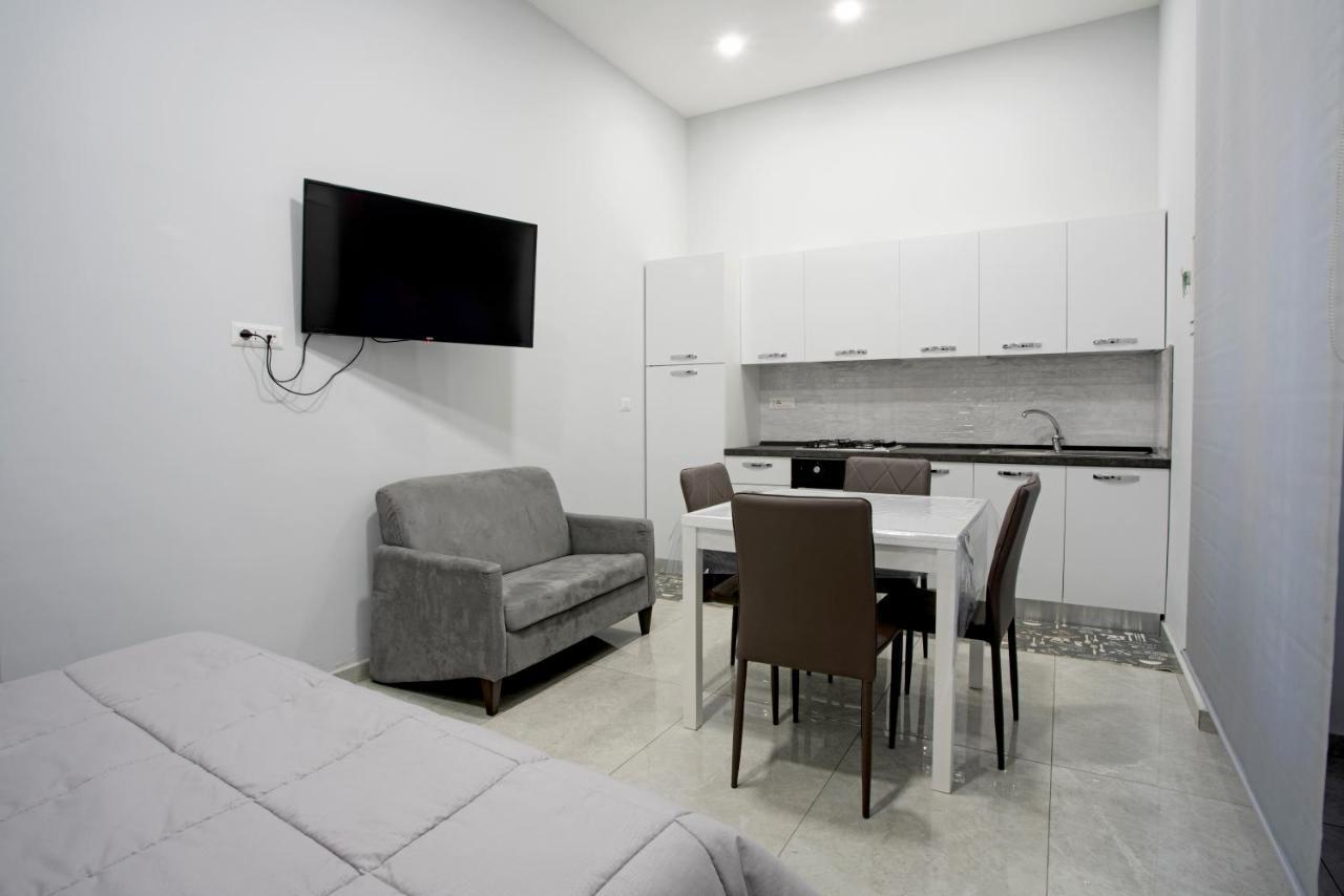 Giovi'S Apartments Castellammare di Stabia Bagian luar foto