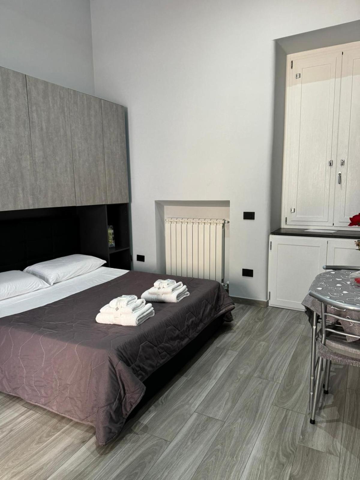 Giovi'S Apartments Castellammare di Stabia Bagian luar foto