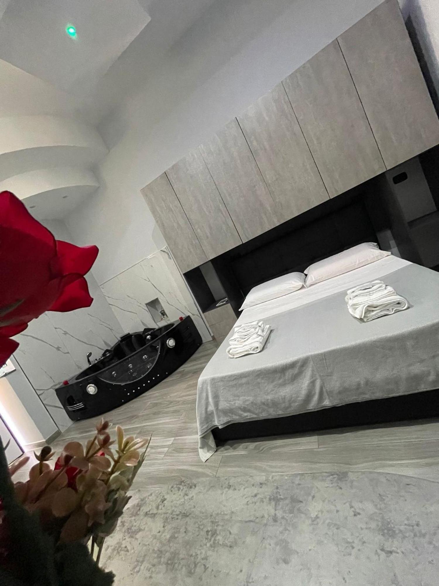 Giovi'S Apartments Castellammare di Stabia Bagian luar foto